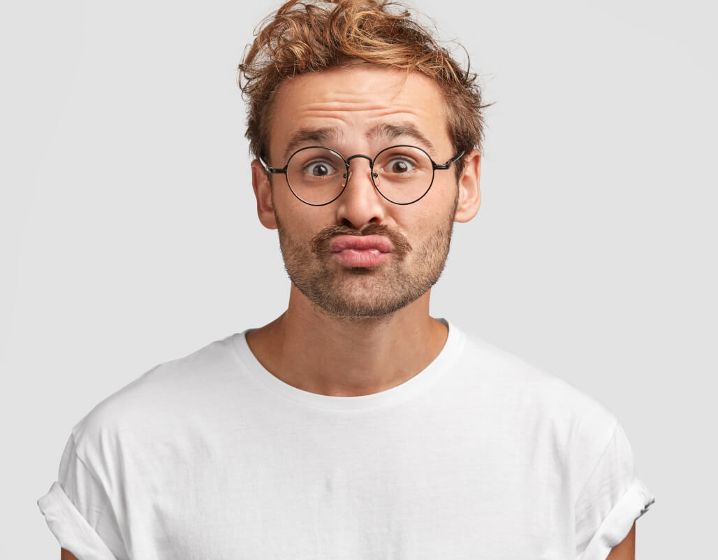 funny-curious-man-makes