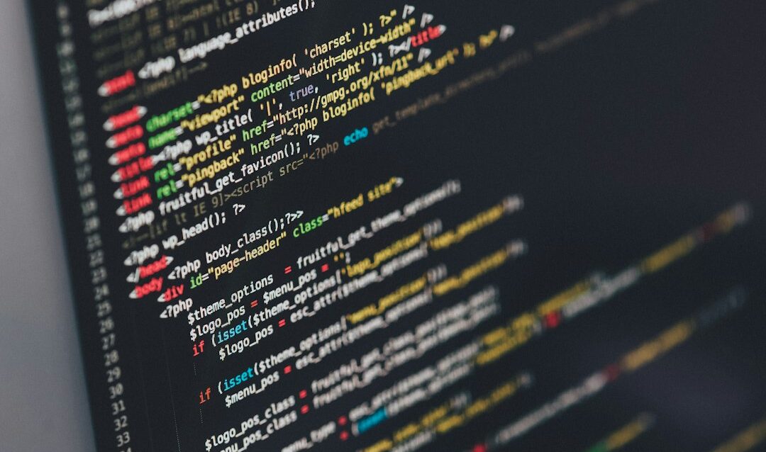 computacao-quantica-ia-vantagem-criptografia monitor exibindo programação Java